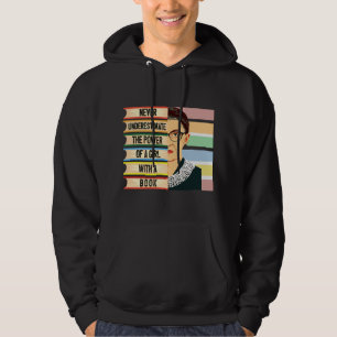 RBG - Onderschat nooit een meisje met een boek Hoodie