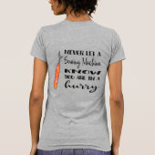 RCMQG Logo-laat nooit een naaimachine kennen T-shirt (Achterkant)