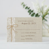 Reactie op Country Place en Burlap RSVP Kaartje (Staand voorkant)