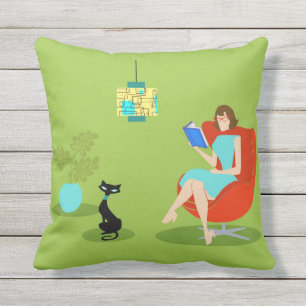 Reading Woman Outdoor Pillow Buitenkussen