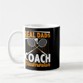 Real Dads Coach Badminton Badminton Player Shuttle Koffiemok (Links)