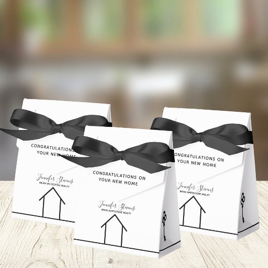 Real Estate Company White New Home Gefeliciteerd Bedankdoosjes