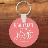 Real Estate is mijn Hustle Coral Personated Agent Sleutelhanger (Voorkant)