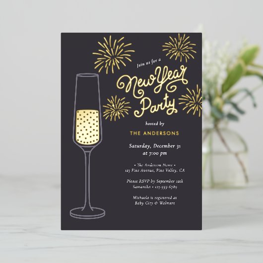Real Foil Fireworks & Champagne New Year Party Folie Uitnodiging (Staand Voorkant)