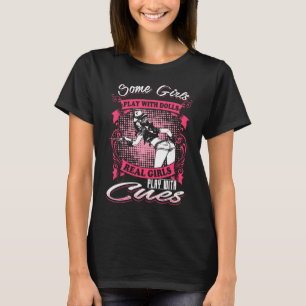 Real Girls Play met cues - Hot Billiards T-Shirt
