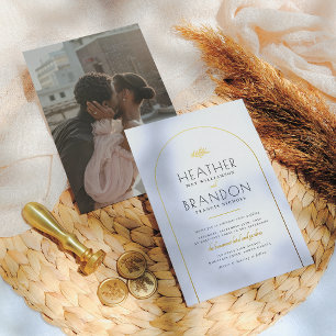 Real Gold Arch & Elegant Typography Photo Wedding Folie Uitnodiging