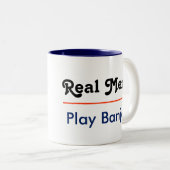 Real Men Play Banjo Tweekleurige Koffiemok (Voorkant rechts)