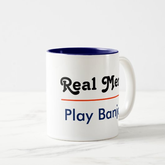 Real Men Play Banjo Tweekleurige Koffiemok (Voorkant rechts)
