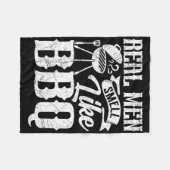 Real Men Smell Like Byrbecue Bbq Smoker Byrbecue G Fleece Deken (Voorkant (Horizontaal))