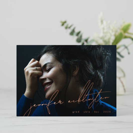 Real Roos Gold Editable Photo Template Afstuderen Folie Uitnodiging (Staand Voorkant)