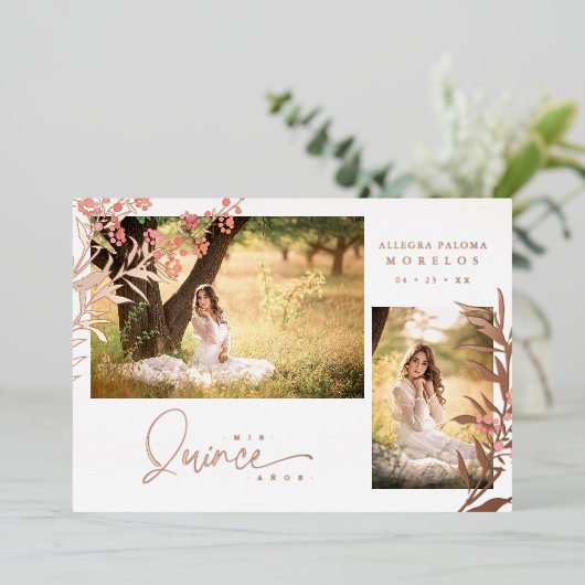 Real Roos Gold Quinceañera Trendy Branches Spaans Folie Uitnodiging (Staand Voorkant)