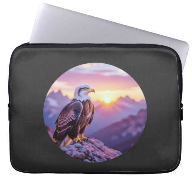 Realistic Eagle on Rock – Majestic Wildlife Scene Laptop Sleeve (Voorkant)