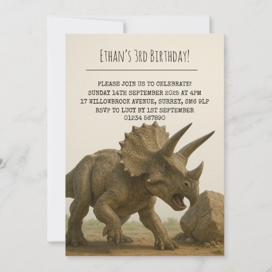 Realistic Triceratops Dinosaur in Rocky Birthday Kaart (Voorkant)