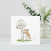 Realistisch een grappige veldmuis en paddenstoel (Staand voorkant)