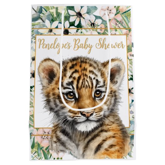 Realistisch Tiger Cub Genderneutraal Baby shower Medium Cadeauzakje (Achterkant)