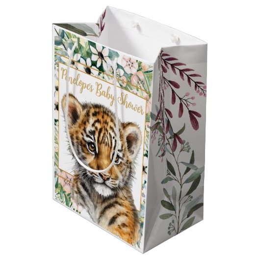 Realistisch Tiger Cub Genderneutraal Baby shower Medium Cadeauzakje (Achterkant Gekanteld)