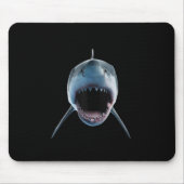 realistische grote witte haai Aanval voor liefhebb Muismat (Voorkant)