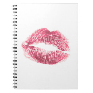 Realistische roze lippen, geïsoleerde kus notitieboek