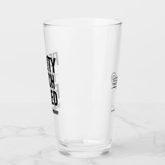 Reality patch mislukt - Glitched Typography Glas (Links)