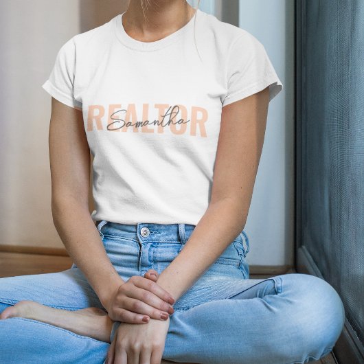 Realtor Makelaar Blush Roze Monogram T-shirt