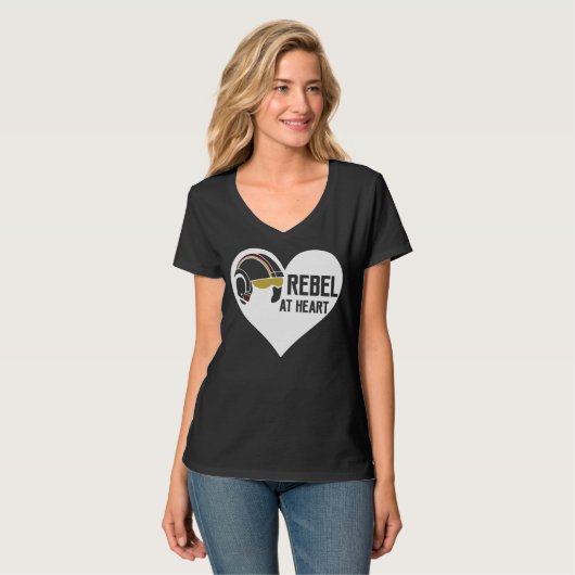 Rebel bij Heart Women's Hanes Nano V-Neck T-Shirt (Voorkant volledig)
