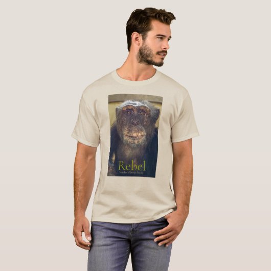 Rebel, gezinslid van Doug T-shirt (Voorkant volledig)