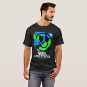 Rebel op straat Graffiti Smiley Stads Kunst T-shirt (Voorkant volledig)