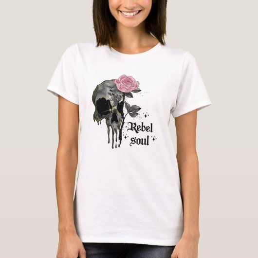 Rebel Soul - Gotische schedel met roze roos T-shirt (Voorkant)