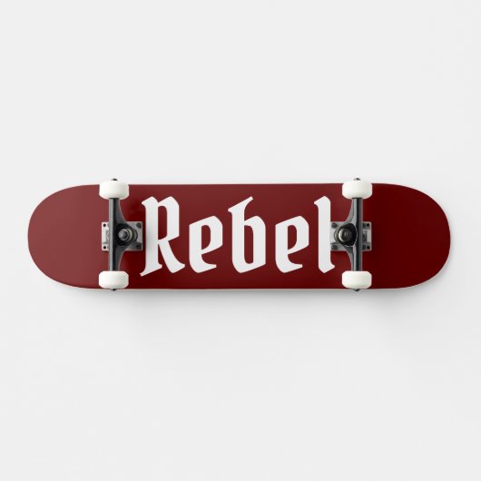 Rebelmaroon bg persoonlijk skateboard (Horizontaal)