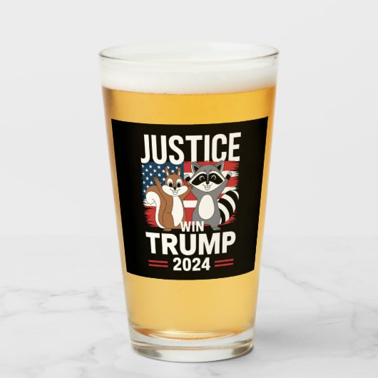 Recht Voor Peanut Win Trump 2024 Glas (Voorkant gevuld)