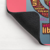 rechten van de vrouw 2017 verhoogd vuist muismat (Hoek)