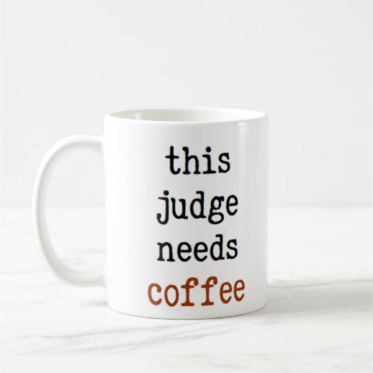 rechter heeft koffie Mok nodig (Links)
