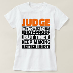 Rechter Ik probeer dingen grappig te maken, oordel T-shirt