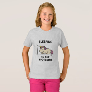Rechterdriehoek en een eenhoorn slapen t-shirt