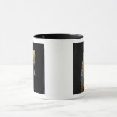 rechtop gezwingeld als eerste mok (Midden)