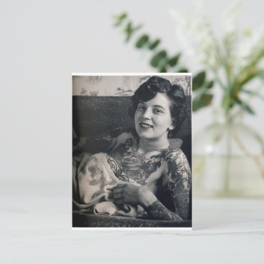Reclining Tattooed Lady Briefkaart (Staand voorkant)