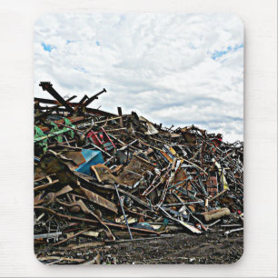 Recyclen metaalschroot op de vuilwerf muismat