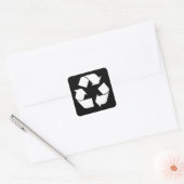 Recycling-symbool - wit (voor zwarte achtergrond) vierkante sticker (Envelop)