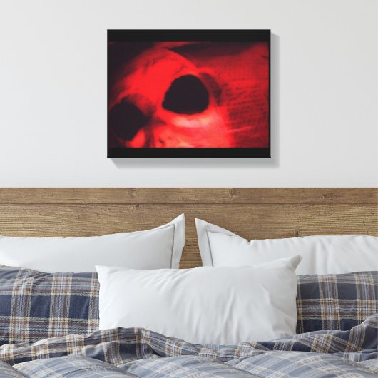 Red Alien Canvas Afdruk (Insitu (Slaapkamer))