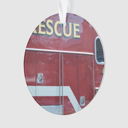 Red Ambulance Closeup Ornament (voorkant)