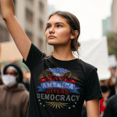 Red Amerika en verdedig de democratie T-shirt