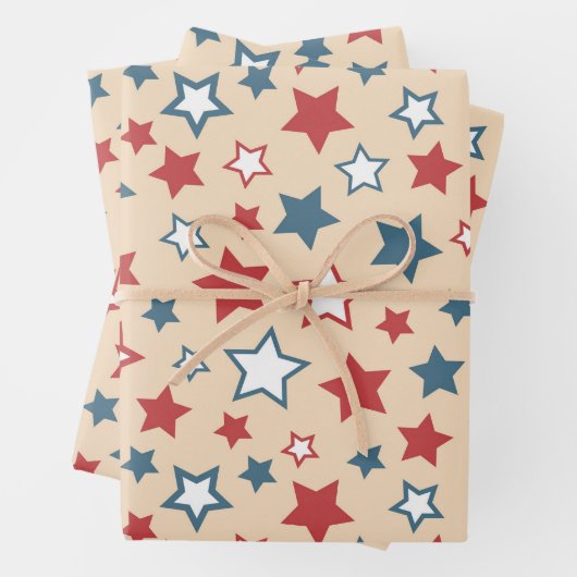 Red and Blue Stars, 4th of July, Beige Background Inpakpapier Vel (In situ)