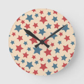 Red and Blue Stars, 4th of July, Beige Background Ronde Klok (Voorkant)