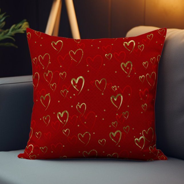 Red and gold hearts on red Valentine's Pattern Kussen (Creator heeft geüpload)