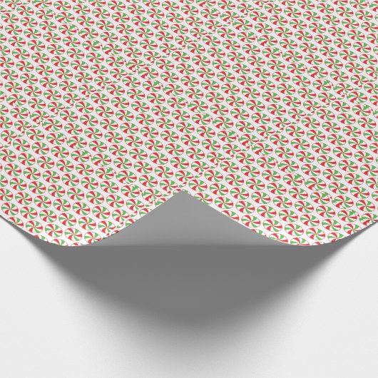 Red and Green Candy Cane Christmas Wrapping Paper Cadeaupapier (Hoek)