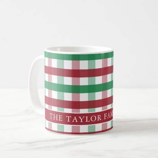 Red and Green Gingham Plaid Farmhouse Family Name Koffiemok (Voorkant links)