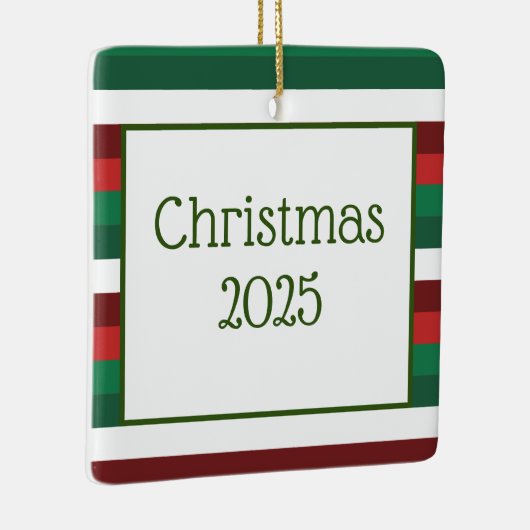 Red and Green Ornament (Rechts)