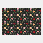 Red and Orange Flowers with Foliage Pattern Inpakpapier Vel (Voorkant 3)