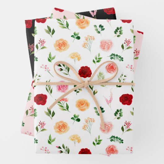 Red and Orange Flowers with Foliage Pattern Inpakpapier Vel (In situ)