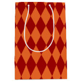 Red and Orange Harlequin Checkered Design  Medium Cadeauzakje (Voorkant)